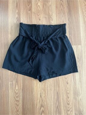 Abercrombie & Fitch Black High-Waist Tie-Front Women's Shorts